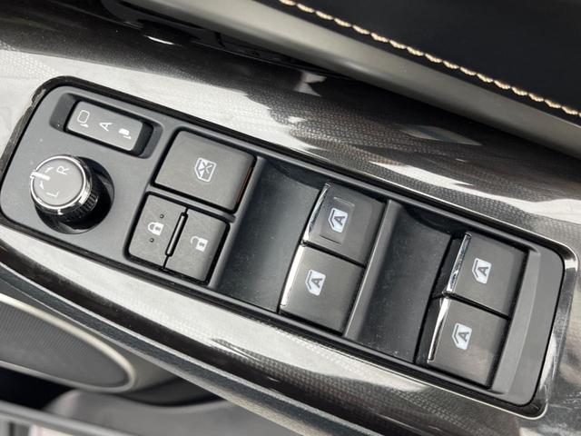 ハリアー プレミアム　９型純正ナビ　バックカメラ　禁煙車　衝突被害軽減　レーダークルーズ　電動リアゲート　ハーフレザーシート　パワーシート　ドラレコ　コーナーセンサー　スマートキー　ＬＥＤヘッド　ＥＴＣ（39枚目）