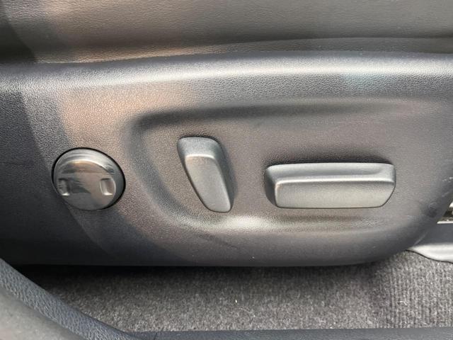 ハリアー プレミアム　９型純正ナビ　バックカメラ　禁煙車　衝突被害軽減　レーダークルーズ　電動リアゲート　ハーフレザーシート　パワーシート　ドラレコ　コーナーセンサー　スマートキー　ＬＥＤヘッド　ＥＴＣ（40枚目）