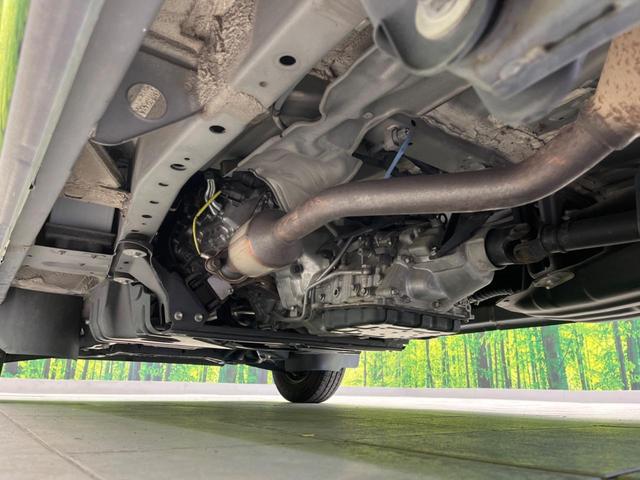 ハイゼットカーゴ クルーズＳＡＩＩＩ　衝突軽減装置　禁煙車　バックカメラ　ＥＴＣ　Ｂｌｕｅｔｏｏｔｈ　フルセグ　レーンキープアシスト　両側スライドドア　ＣＤ／ＤＶＤ再生　盗難防止装置　プライバシーガラス　アイドリングストップ（26枚目）