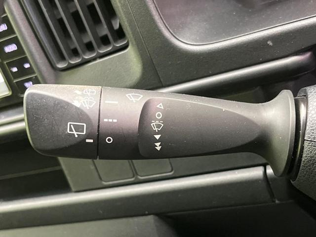 ハイゼットカーゴ クルーズＳＡＩＩＩ　衝突軽減装置　禁煙車　バックカメラ　ＥＴＣ　Ｂｌｕｅｔｏｏｔｈ　フルセグ　レーンキープアシスト　両側スライドドア　ＣＤ／ＤＶＤ再生　盗難防止装置　プライバシーガラス　アイドリングストップ（44枚目）