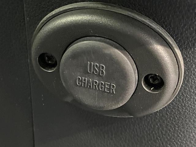 ハイゼットカーゴ クルーズＳＡＩＩＩ　衝突軽減装置　禁煙車　バックカメラ　ＥＴＣ　Ｂｌｕｅｔｏｏｔｈ　フルセグ　レーンキープアシスト　両側スライドドア　ＣＤ／ＤＶＤ再生　盗難防止装置　プライバシーガラス　アイドリングストップ（51枚目）