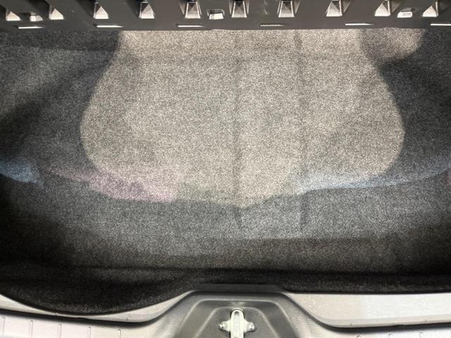 ノア Ｓ－Ｚ　両側電動スライドドア　純正１０．５インチナビ　フリップダウンモニター　バックカメラ　衝突警報装置　レーダークルーズコントロール　禁煙車　ハーフレザーシート　シートヒーター　コーナーセンサー（35枚目）