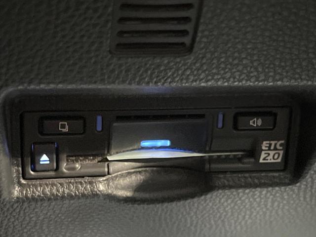 ノア Ｓ－Ｚ　両側電動スライドドア　純正１０．５インチナビ　フリップダウンモニター　バックカメラ　衝突警報装置　レーダークルーズコントロール　禁煙車　ハーフレザーシート　シートヒーター　コーナーセンサー（50枚目）