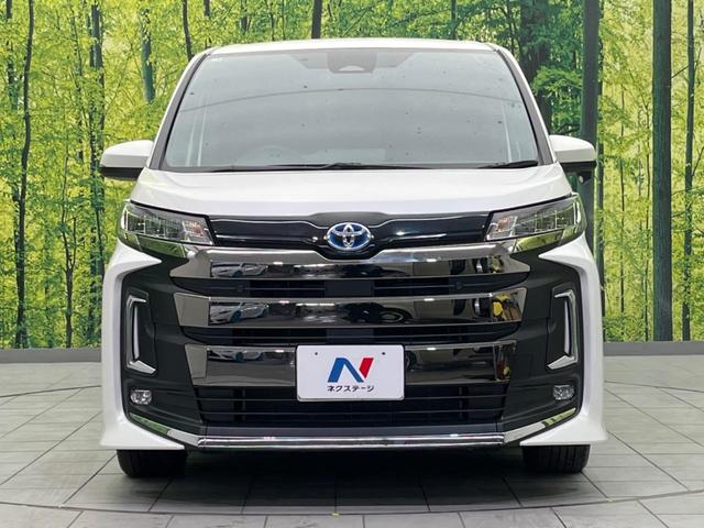ノア ハイブリッドＳ－Ｚ　両側電動スライドドア　両側電動スライドドア　純正エアロ　純正１０．５型ナビ　後席モニター　バックカメラ　衝突警報装置　レーダークルーズコントロール　禁煙車　パワーバックドア　ハーフレ（15枚目）
