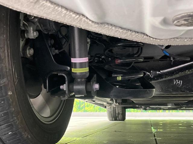 ノア ハイブリッドＳ－Ｚ　両側電動スライドドア　両側電動スライドドア　純正エアロ　純正１０．５型ナビ　後席モニター　バックカメラ　衝突警報装置　レーダークルーズコントロール　禁煙車　パワーバックドア　ハーフレ（21枚目）