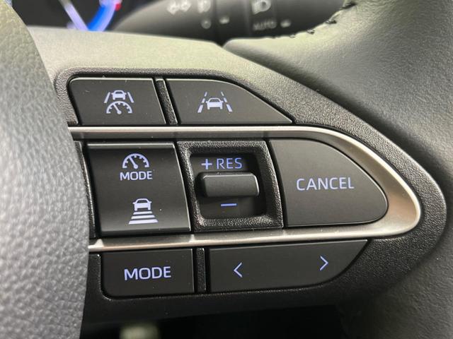 ノア ハイブリッドＳ－Ｚ　両側電動スライドドア　両側電動スライドドア　純正エアロ　純正１０．５型ナビ　後席モニター　バックカメラ　衝突警報装置　レーダークルーズコントロール　禁煙車　パワーバックドア　ハーフレ（30枚目）