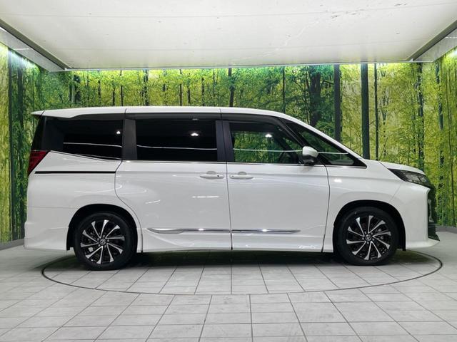 ノア ハイブリッドＳ－Ｚ　両側電動スライドドア　両側電動スライドドア　純正エアロ　純正１０．５型ナビ　後席モニター　バックカメラ　衝突警報装置　レーダークルーズコントロール　禁煙車　パワーバックドア　ハーフレ（39枚目）