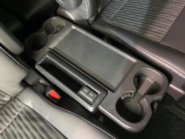 ノア ハイブリッドＳ－Ｚ　両側電動スライドドア　両側電動スライドドア　純正エアロ　純正１０．５型ナビ　後席モニター　バックカメラ　衝突警報装置　レーダークルーズコントロール　禁煙車　パワーバックドア　ハーフレ（40枚目）