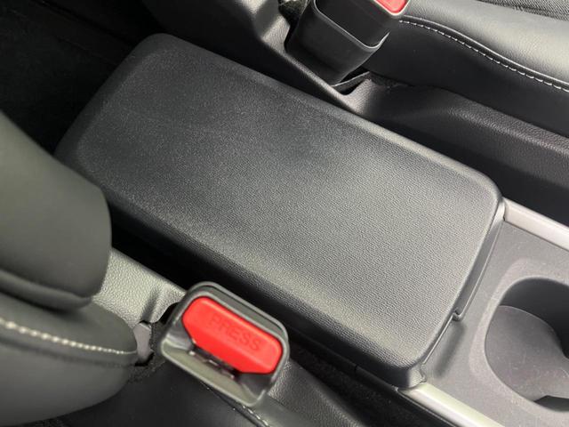 ノア ハイブリッドＳ－Ｚ　両側電動スライドドア　両側電動スライドドア　純正エアロ　純正１０．５型ナビ　後席モニター　バックカメラ　衝突警報装置　レーダークルーズコントロール　禁煙車　パワーバックドア　ハーフレ（74枚目）