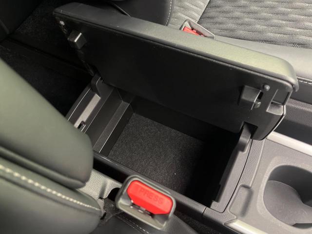 ノア ハイブリッドＳ－Ｚ　両側電動スライドドア　両側電動スライドドア　純正エアロ　純正１０．５型ナビ　後席モニター　バックカメラ　衝突警報装置　レーダークルーズコントロール　禁煙車　パワーバックドア　ハーフレ（75枚目）