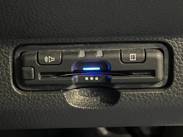 Ｎ－ＯＮＥ ＲＳ　ホンダセンシング　禁煙車　純正ナビ　アダプティブクルーズコントロール　バックカメラ　ＥＴＣ　Ｂｌｕｅｔｏｏｔｈ　フルセグ　スマートキー　シートヒーター　ＬＥＤヘッドライト　ＬＥＤフォグランプ（6枚目）