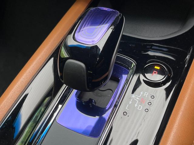 ヴェゼル ハイブリッドZ 衝突軽減装置 禁煙車 純正8インチナビ バックカメラ ETC Bluetooth フルセグ シートヒーター ハーフレザーシート LEDヘッドライト クルーズコントロール オートライト オーエアコン(55枚目)