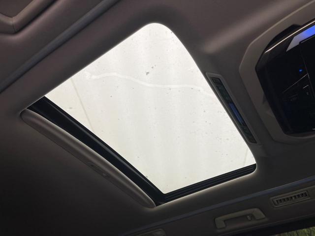 ヴェルファイア ２．５Ｚ　サンルーフ　後席モニター　１０型ナビ　両側電動ドア　バックカメラ　禁煙車　ドラレコ　スマートキー　ＬＥＤヘッド　ＥＴＣ　クルコン　純正１８インチアルミ　オートライト（3枚目）