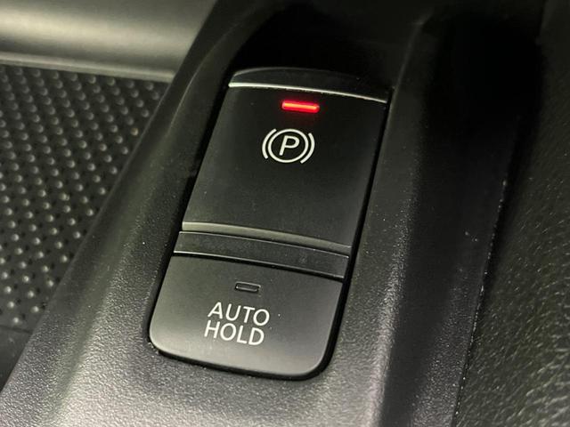 �y�I�[�g�u���[�L�z�[���h�z�M���҂���a�؂Œ�Ԏ��Ƀu���[�L���瑫�𗣂��Ă��A��~��Ԃ�ێ����Ă���܂��B�O�i����Ƃ��̓A�N�Z���𓥂߂Ύ����ŉ��������̂ň��S��X���^�]���y�ɂȂ�܂���