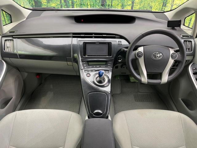 プリウス Ｓ　モデリスタエアロ　禁煙車　ナビ　バックカメラ　ＥＴＣ　ドライブレコーダー　Ｂｌｕｅｔｏｏｔｈ　フルセグ　クルーズコントロール　革巻きステアリング　スマートキー　オートライト　オートエアコン（2枚目）