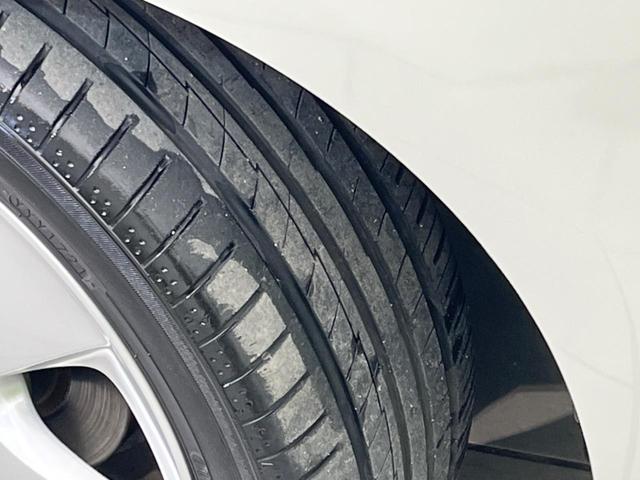 プリウス Ｓ　モデリスタエアロ　禁煙車　ナビ　バックカメラ　ＥＴＣ　ドライブレコーダー　Ｂｌｕｅｔｏｏｔｈ　フルセグ　クルーズコントロール　革巻きステアリング　スマートキー　オートライト　オートエアコン（21枚目）