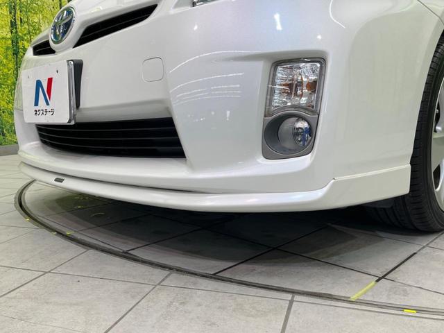 プリウス Ｓ　モデリスタエアロ　禁煙車　ナビ　バックカメラ　ＥＴＣ　ドライブレコーダー　Ｂｌｕｅｔｏｏｔｈ　フルセグ　クルーズコントロール　革巻きステアリング　スマートキー　オートライト　オートエアコン（25枚目）