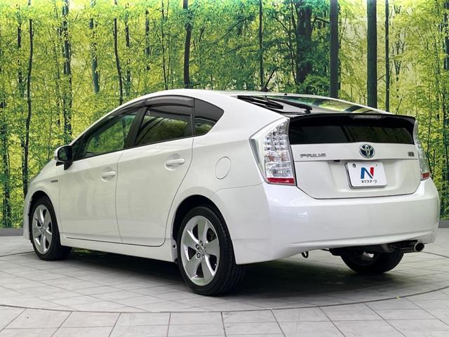 プリウス Ｓ　モデリスタエアロ　禁煙車　ナビ　バックカメラ　ＥＴＣ　ドライブレコーダー　Ｂｌｕｅｔｏｏｔｈ　フルセグ　クルーズコントロール　革巻きステアリング　スマートキー　オートライト　オートエアコン（28枚目）