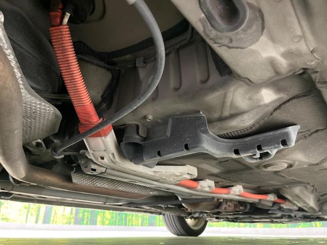 プリウス Ｓ　モデリスタエアロ　禁煙車　ナビ　バックカメラ　ＥＴＣ　ドライブレコーダー　Ｂｌｕｅｔｏｏｔｈ　フルセグ　クルーズコントロール　革巻きステアリング　スマートキー　オートライト　オートエアコン（31枚目）