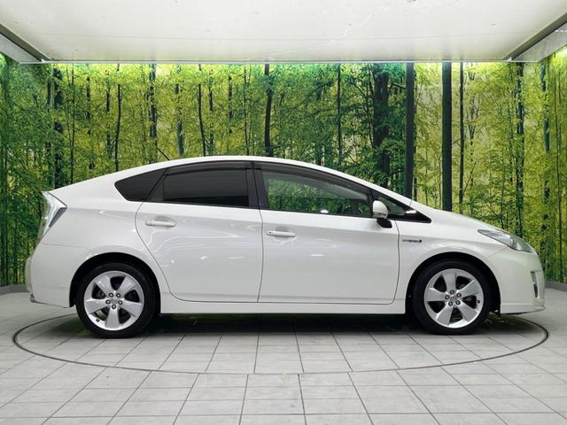 プリウス Ｓ　モデリスタエアロ　禁煙車　ナビ　バックカメラ　ＥＴＣ　ドライブレコーダー　Ｂｌｕｅｔｏｏｔｈ　フルセグ　クルーズコントロール　革巻きステアリング　スマートキー　オートライト　オートエアコン（36枚目）