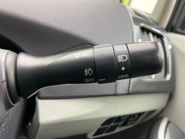 プリウス Ｓ　モデリスタエアロ　禁煙車　ナビ　バックカメラ　ＥＴＣ　ドライブレコーダー　Ｂｌｕｅｔｏｏｔｈ　フルセグ　クルーズコントロール　革巻きステアリング　スマートキー　オートライト　オートエアコン（42枚目）