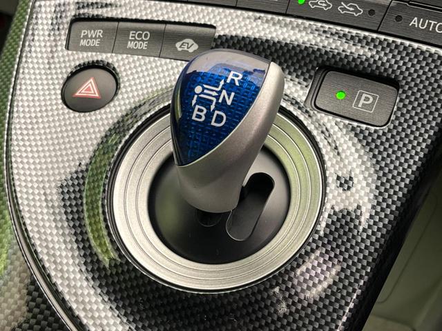 プリウス Ｓ　モデリスタエアロ　禁煙車　ナビ　バックカメラ　ＥＴＣ　ドライブレコーダー　Ｂｌｕｅｔｏｏｔｈ　フルセグ　クルーズコントロール　革巻きステアリング　スマートキー　オートライト　オートエアコン（47枚目）