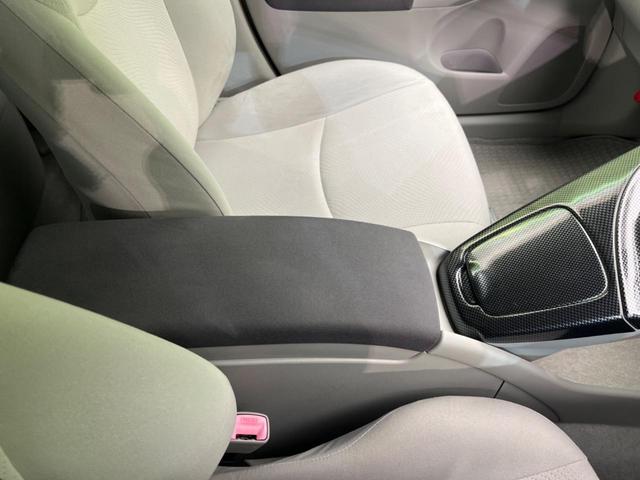 プリウス Ｓ　モデリスタエアロ　禁煙車　ナビ　バックカメラ　ＥＴＣ　ドライブレコーダー　Ｂｌｕｅｔｏｏｔｈ　フルセグ　クルーズコントロール　革巻きステアリング　スマートキー　オートライト　オートエアコン（50枚目）