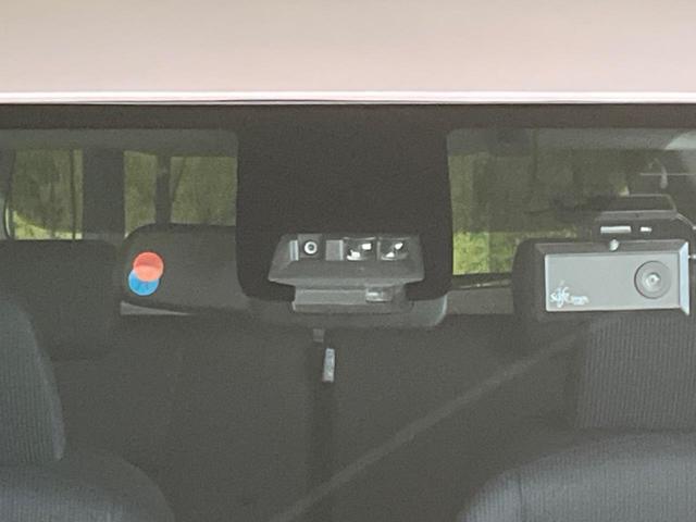 シエンタ ハイブリッドＧ　ハイブリッド　両側電動スライドドア　純正ナビ　バックカメラ　衝突軽減装置　禁煙車　シートヒーター　ドラレコ　レーンキープ　スマートキー　ＬＥＤヘッド　ＥＴＣ　オートマチックハイビーム（6枚目）