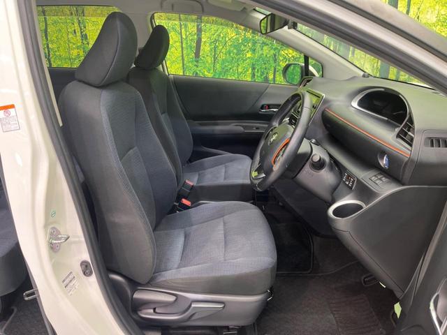 シエンタ ハイブリッドＧ　ハイブリッド　両側電動スライドドア　純正ナビ　バックカメラ　衝突軽減装置　禁煙車　シートヒーター　ドラレコ　レーンキープ　スマートキー　ＬＥＤヘッド　ＥＴＣ　オートマチックハイビーム（8枚目）