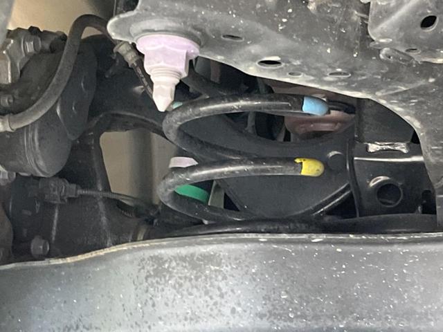 カローラスポーツ ハイブリッドＧ　Ｚ　モデリスタフルエアロ　衝突軽減装置　禁煙車　９型純正ナビ　レーダークルーズ　バックカメラ　ＥＴＣ　Ｂｌｕｅｔｏｏｔｈ　フルセグ　ドライブレコーダー　シートヒーター　ハーフレザーシート（30枚目）