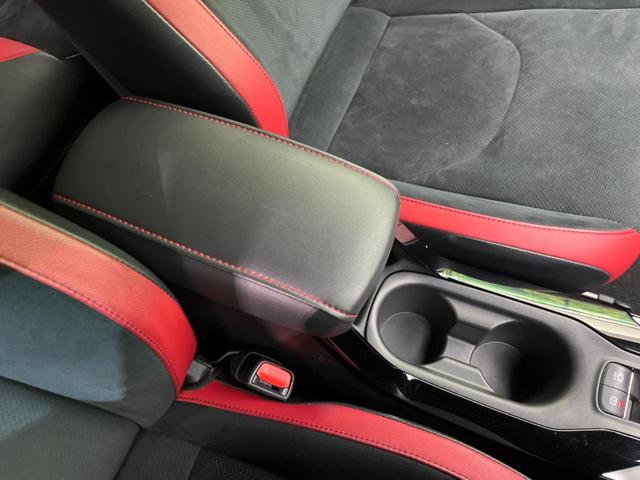 カローラスポーツ ハイブリッドＧ　Ｚ　モデリスタフルエアロ　衝突軽減装置　禁煙車　９型純正ナビ　レーダークルーズ　バックカメラ　ＥＴＣ　Ｂｌｕｅｔｏｏｔｈ　フルセグ　ドライブレコーダー　シートヒーター　ハーフレザーシート（64枚目）