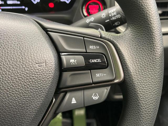 ＷＲ－Ｖ Ｘ　衝突軽減装置　レーダークルーズ　ＬＥＤヘッドライト　禁煙車　クリアランスソナー　オートマチックハイビーム　オートライト　電動格納ミラー　オートエアコン　横滑り防止（4枚目）