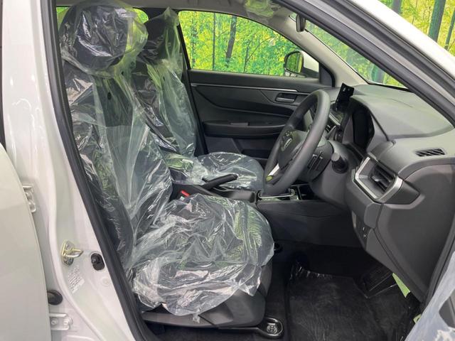 ＷＲ－Ｖ Ｘ　衝突軽減装置　レーダークルーズ　ＬＥＤヘッドライト　禁煙車　クリアランスソナー　オートマチックハイビーム　オートライト　電動格納ミラー　オートエアコン　横滑り防止（8枚目）