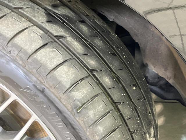 ノア ハイブリッドＳｉ　ダブルバイビーＩＩ　後席モニタ　両側電動スライドドア　衝突軽減装置　純正９インチナビ　バックカメラ　ＥＴＣ　Ｂｌｕｅｔｏｏｔｈ　フルセグ　ハーフレザーシート　ＬＥＤヘッドライト　ＬＥＤフロントフォグ　クリアランスソナー（21枚目）