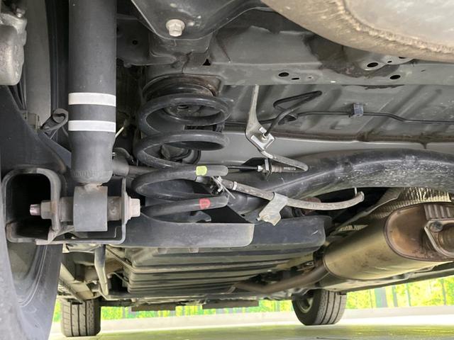 ノア ハイブリッドＳｉ　ダブルバイビーＩＩ　後席モニタ　両側電動スライドドア　衝突軽減装置　純正９インチナビ　バックカメラ　ＥＴＣ　Ｂｌｕｅｔｏｏｔｈ　フルセグ　ハーフレザーシート　ＬＥＤヘッドライト　ＬＥＤフロントフォグ　クリアランスソナー（28枚目）