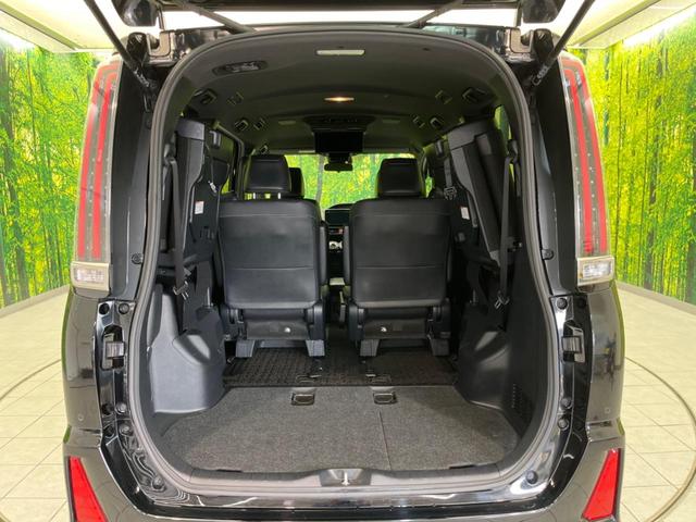 ノア ハイブリッドＳｉ　ダブルバイビーＩＩ　後席モニタ　両側電動スライドドア　衝突軽減装置　純正９インチナビ　バックカメラ　ＥＴＣ　Ｂｌｕｅｔｏｏｔｈ　フルセグ　ハーフレザーシート　ＬＥＤヘッドライト　ＬＥＤフロントフォグ　クリアランスソナー（32枚目）