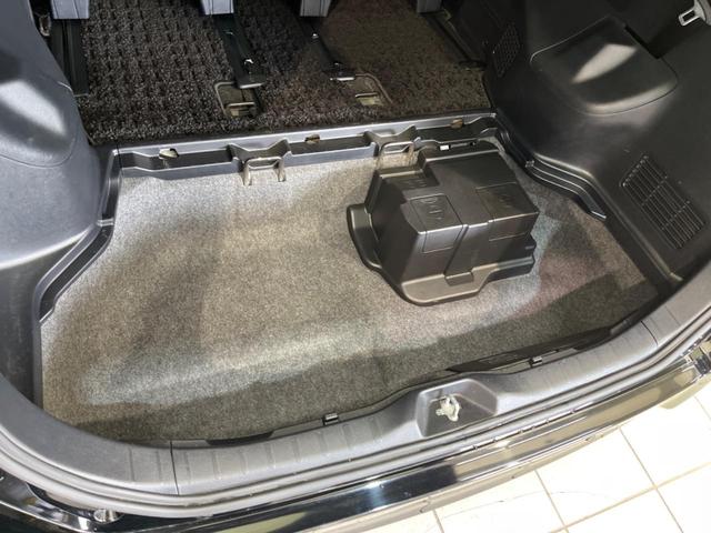 ノア ハイブリッドＳｉ　ダブルバイビーＩＩ　後席モニタ　両側電動スライドドア　衝突軽減装置　純正９インチナビ　バックカメラ　ＥＴＣ　Ｂｌｕｅｔｏｏｔｈ　フルセグ　ハーフレザーシート　ＬＥＤヘッドライト　ＬＥＤフロントフォグ　クリアランスソナー（34枚目）