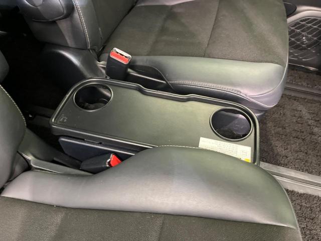 ノア ハイブリッドＳｉ　ダブルバイビーＩＩ　後席モニタ　両側電動スライドドア　衝突軽減装置　純正９インチナビ　バックカメラ　ＥＴＣ　Ｂｌｕｅｔｏｏｔｈ　フルセグ　ハーフレザーシート　ＬＥＤヘッドライト　ＬＥＤフロントフォグ　クリアランスソナー（38枚目）