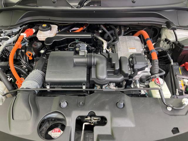 ヴェゼル ｅ：ＨＥＶ　Ｚ　ホンダセンシング　禁煙車　純正９インチナビ　アダプティブクルーズコントロール　バックカメラ　ＥＴＣ　Ｂｌｕｅｔｏｏｔｈ　フルセグ　ドライブレコーダー　スマートキー　シートヒーター　ハーフレザーシート（18枚目）