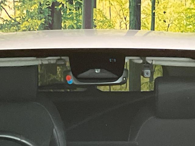 ヴェゼル ｅ：ＨＥＶ　Ｚ　ホンダセンシング　禁煙車　純正９インチナビ　アダプティブクルーズコントロール　バックカメラ　ＥＴＣ　Ｂｌｕｅｔｏｏｔｈ　フルセグ　ドライブレコーダー　スマートキー　シートヒーター　ハーフレザーシート（21枚目）