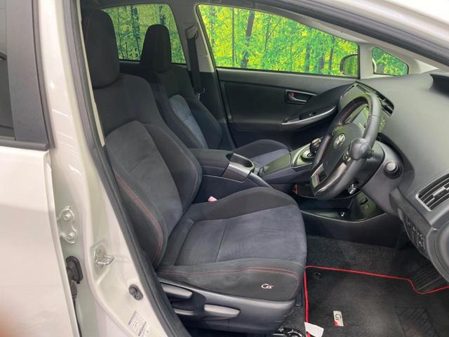 プリウス Ｓツーリングセレクション・Ｇ’ｓ　禁煙車　ＳＤナビ　バックカメラ　ＥＴＣ　Ｂｌｕｅｔｏｏｔｈ　フルセグ　スマートキー　ＨＩＤヘッドライト　クルーズコントロール　オートライト　オートエアコン　革巻きステアリング　ステアリングスイッチ（8枚目）