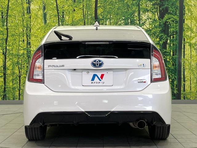 プリウス Ｓツーリングセレクション・Ｇ’ｓ　禁煙車　ＳＤナビ　バックカメラ　ＥＴＣ　Ｂｌｕｅｔｏｏｔｈ　フルセグ　スマートキー　ＨＩＤヘッドライト　クルーズコントロール　オートライト　オートエアコン　革巻きステアリング　ステアリングスイッチ（15枚目）