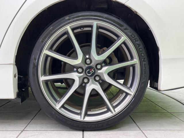 プリウス Ｓツーリングセレクション・Ｇ’ｓ　禁煙車　ＳＤナビ　バックカメラ　ＥＴＣ　Ｂｌｕｅｔｏｏｔｈ　フルセグ　スマートキー　ＨＩＤヘッドライト　クルーズコントロール　オートライト　オートエアコン　革巻きステアリング　ステアリングスイッチ（22枚目）