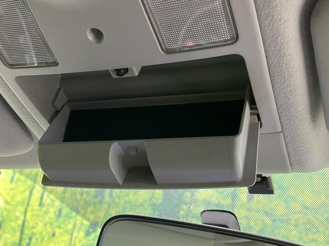 プリウス Ｓツーリングセレクション・Ｇ’ｓ　禁煙車　ＳＤナビ　バックカメラ　ＥＴＣ　Ｂｌｕｅｔｏｏｔｈ　フルセグ　スマートキー　ＨＩＤヘッドライト　クルーズコントロール　オートライト　オートエアコン　革巻きステアリング　ステアリングスイッチ（50枚目）