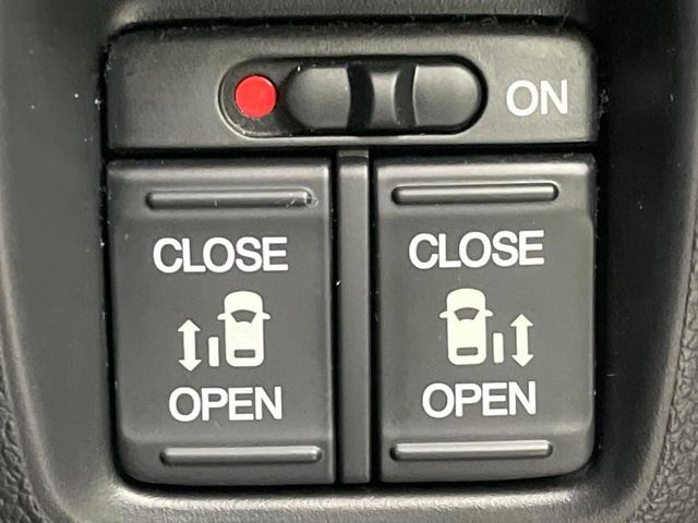 Ｎ－ＢＯＸ Ｇ　ＳＳパッケージ　両側電動スライドドア　衝突軽減装置　純正ナビ　バックカメラ　Ｂｌｕｅｔｏｏｔｈ　ＥＴＣ　スマートキー　純正１４インチＡＷ　ＣＤ／ＤＶＤ再生　プライバシーガラス　電動格納ミラー　オートエアコン（3枚目）