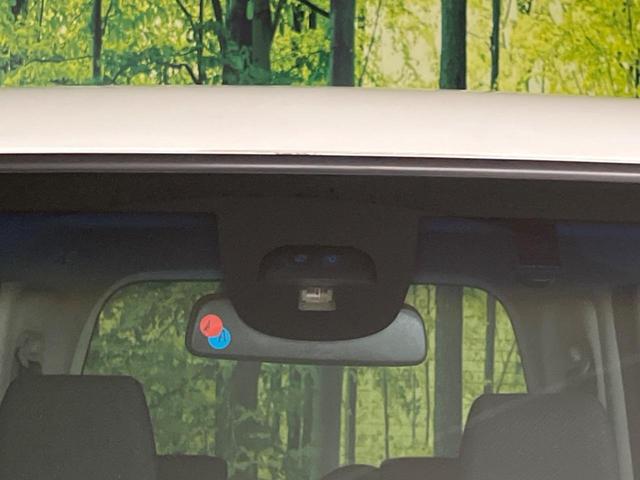 Ｎ－ＢＯＸ Ｇ　ＳＳパッケージ　両側電動スライドドア　衝突軽減装置　純正ナビ　バックカメラ　Ｂｌｕｅｔｏｏｔｈ　ＥＴＣ　スマートキー　純正１４インチＡＷ　ＣＤ／ＤＶＤ再生　プライバシーガラス　電動格納ミラー　オートエアコン（4枚目）