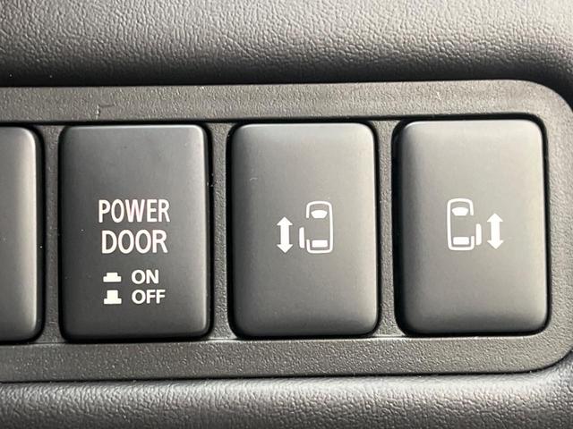 デリカＤ：５ Ｐ　４ＷＤ　ディーゼル　両側電動スライドドア　純正１０．１インチナビ　バックカメラ　衝突警報装置　レーダークルーズコントロール　禁煙車　パワーバックドア　ドライブレコーダー　コーナーセンサー（3枚目）