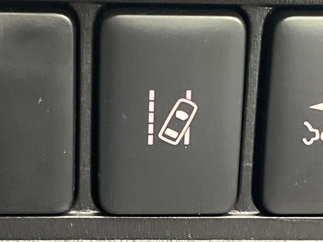 デリカＤ：５ Ｐ　４ＷＤ　ディーゼル　両側電動スライドドア　純正１０．１インチナビ　バックカメラ　衝突警報装置　レーダークルーズコントロール　禁煙車　パワーバックドア　ドライブレコーダー　コーナーセンサー（46枚目）