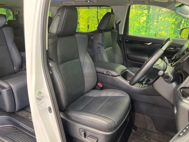 アルファード ２．５Ｓ　Ｃパッケージ　サンルーフ　両側電動スライドドア　バックカメラ　衝突警報装置　レーダークルーズ　禁煙車　合皮シート　コーナーセンサー　レーンキープ　スマートキー　ＬＥＤヘッドライト　ディスプレイオーディオ（8枚目）