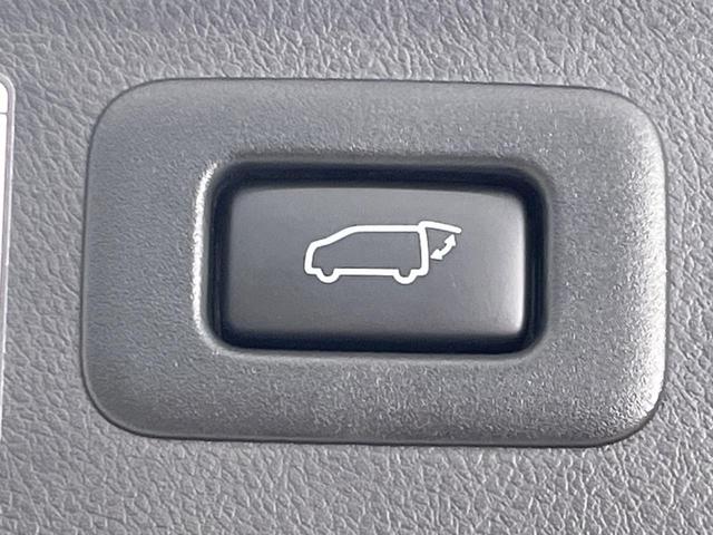 アルファード ２．５Ｓ　Ｃパッケージ　サンルーフ　両側電動スライドドア　バックカメラ　衝突警報装置　レーダークルーズ　禁煙車　合皮シート　コーナーセンサー　レーンキープ　スマートキー　ＬＥＤヘッドライト　ディスプレイオーディオ（28枚目）